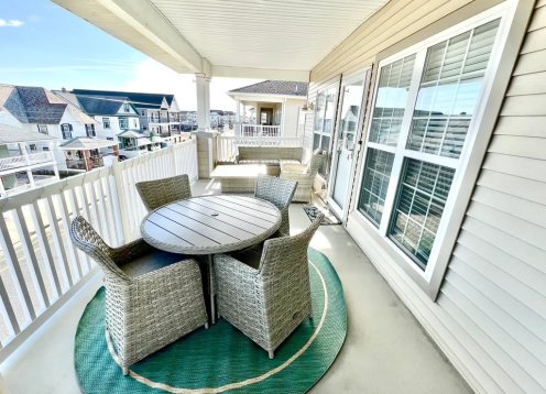 HIGH TIDE HAVEN CONDO- NEWLY RENOVATED, 3 BEDROOMS, 2 BATHS, SLEEPS 8