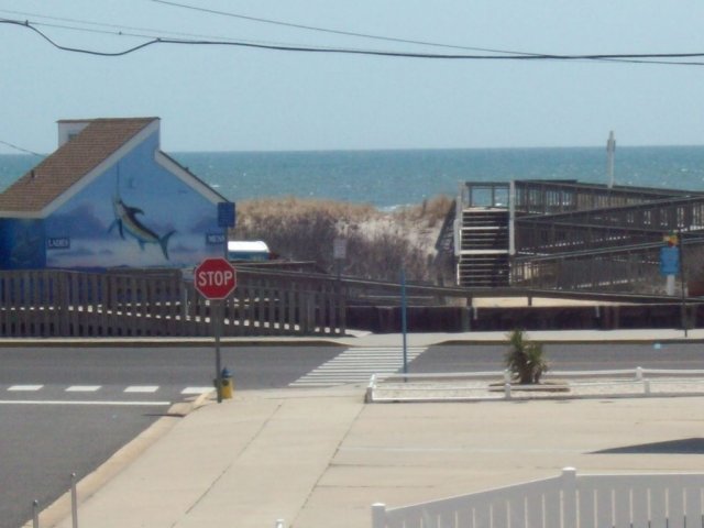 North Wildwood Condo, Steps to the Beach AND Pool