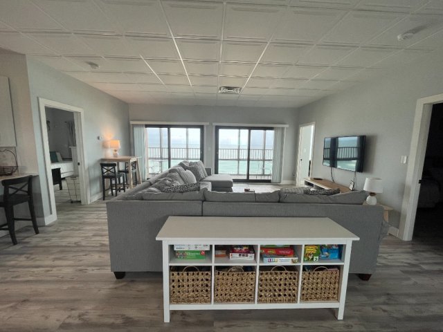 Penthouse -  Oceanfront with pool at Regency Tower