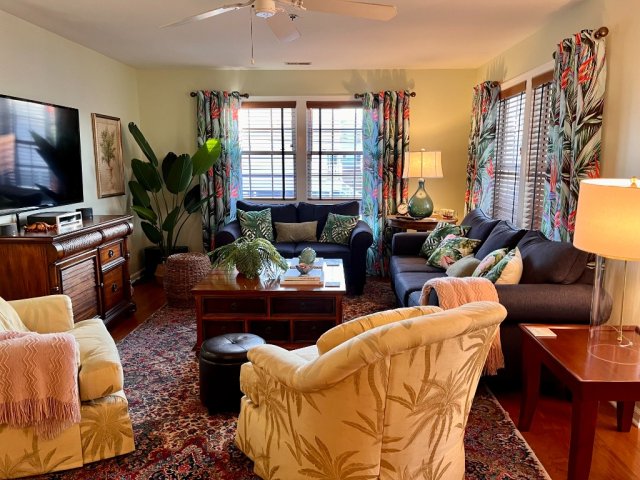 La Paix by the Sea, 4th & Surf NWW! Perfect location for beach lovers