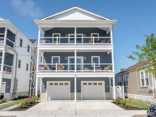 "SHORE TO RELAX" A BRAND NEW WW VACATION HOME 4 BEDS2.5BATHSLEEPS 10