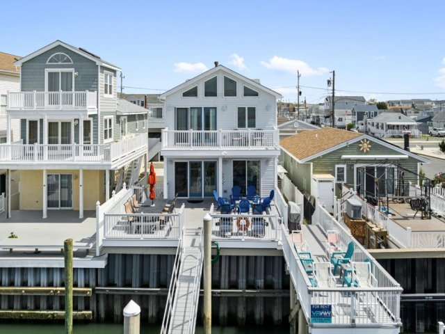 AMAZING BAYFRONT | BOAT SLIP, FISHING PIER, DECK | SPECTACULAR VIEWS